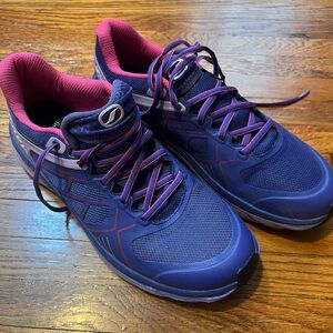 Scarpa Women's Vibrant Purple and Pink Sneakers